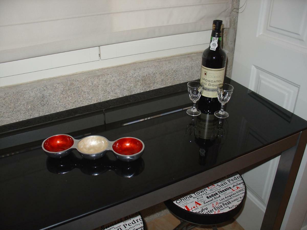 Downtown Historical Apartment Porto Luaran gambar
